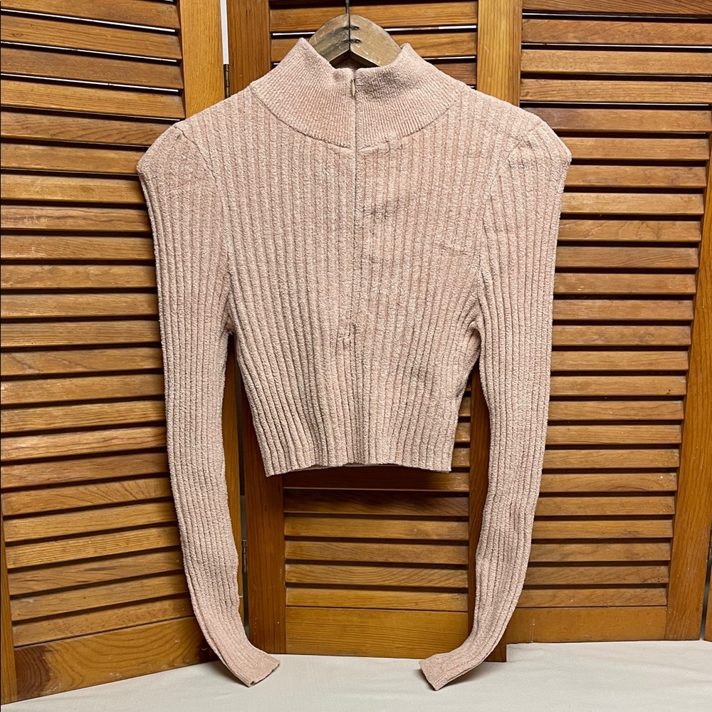 Urban Outfitters Soft Peach Cropped Style Sweater